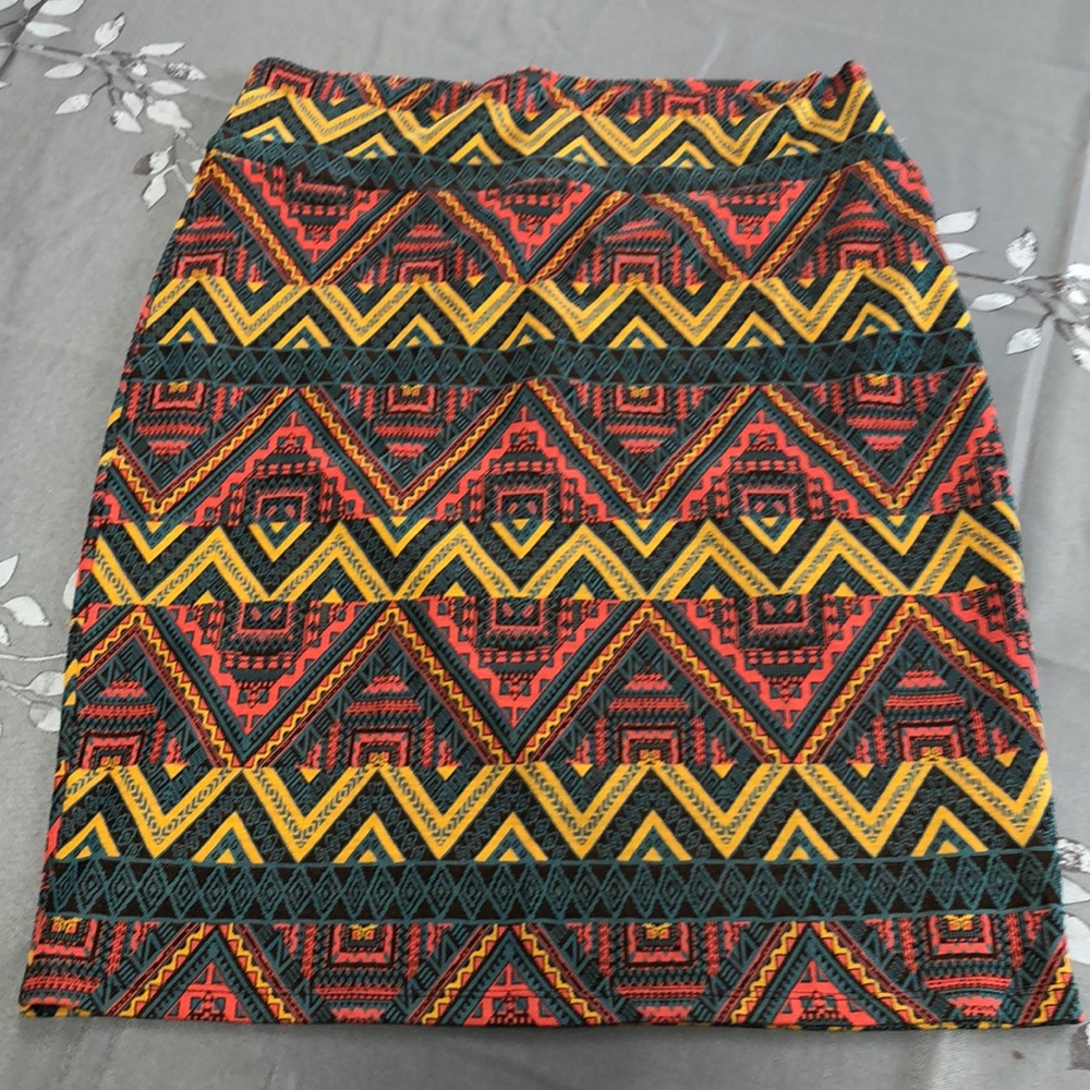 LulaRoe Cassie pencil skirt.  Aztec print. Excellent condition.  Size XL.